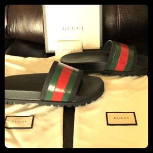 Men’s Gucci Slides Never Been Worn!